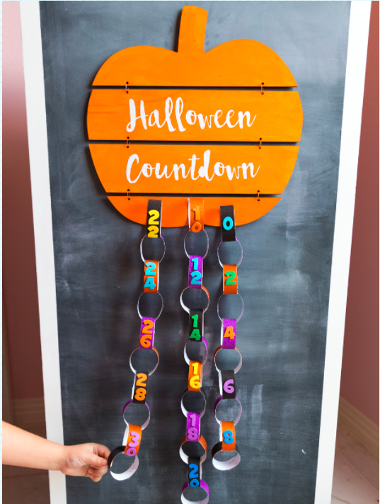 DIY Halloween Calendars to Countdown to the Spookiest Day of the Year