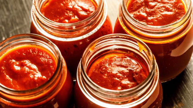Rinse Your Marinara Jars With a Little Wine