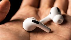 Which Apple Devices and Video Services Support ‘Spatial Audio’ on AirPods Pro?