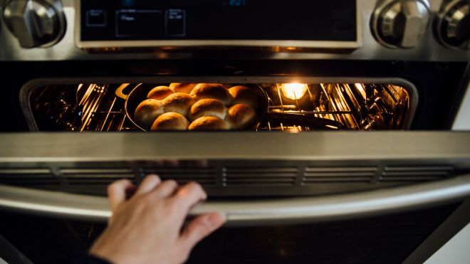 Your Oven’s Temperature Dial Isn’t As Accurate As You Think It Is