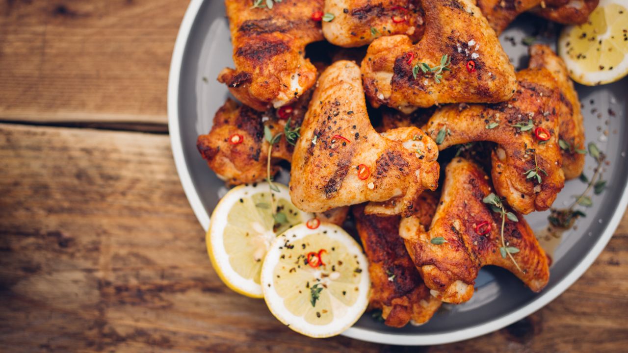 How To Make Delicious Buffalo Wings In Your Pressure Cooker