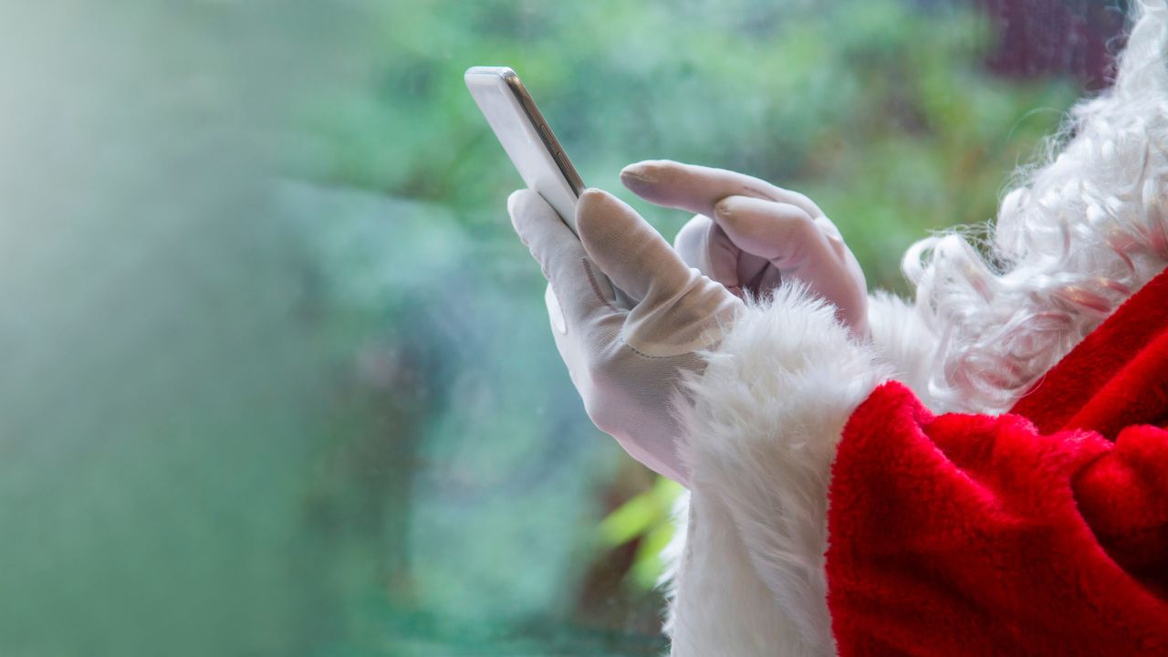 Kids Can Chat With Santa on Facebook Messenger