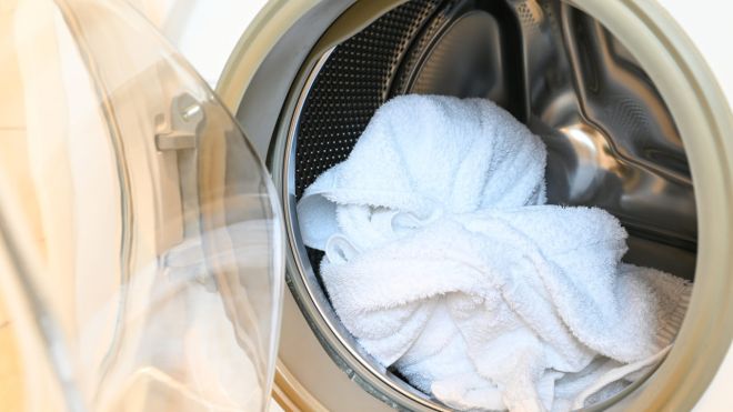 Why You Should Never Wash Tea Towels With Bath Towels