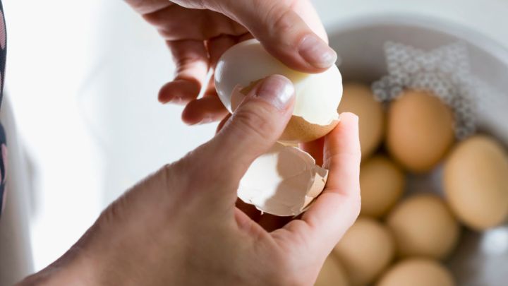 Is This TikTok Hack the Best Way to Peel an Egg?