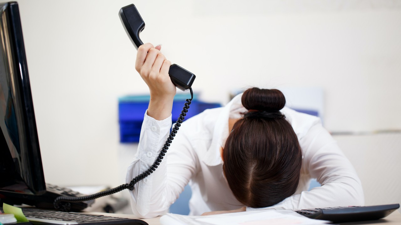 Why So Many of Us Have Phone Call Anxiety and How to Get Over It