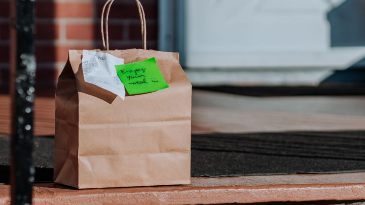 What It’s Really Like To Deliver for Uber Eats, as Told by an Uber Eats Driver