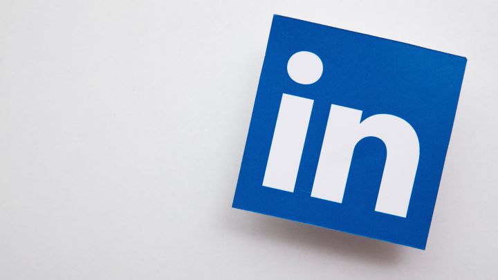 Don’t Open Unsolicited File Attachments from LinkedIn