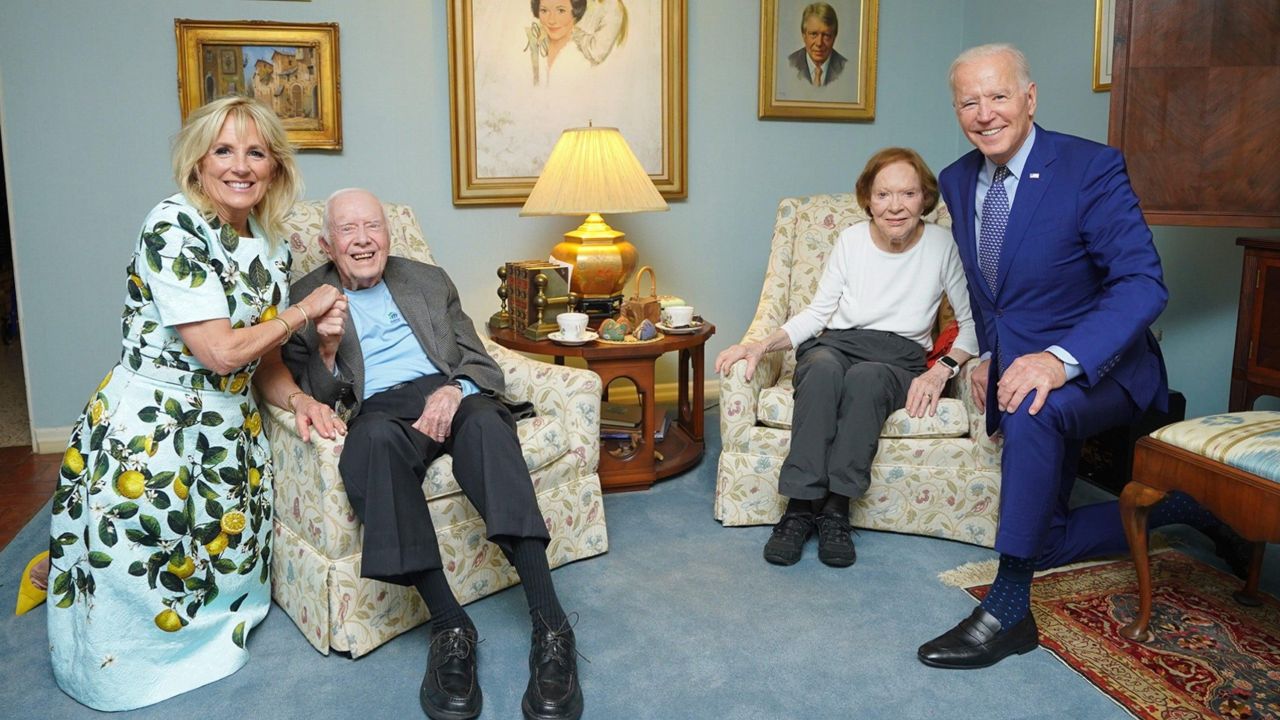 No, Joe Biden Isn’t 2.44 m Tall (and Other Camera Tricks)