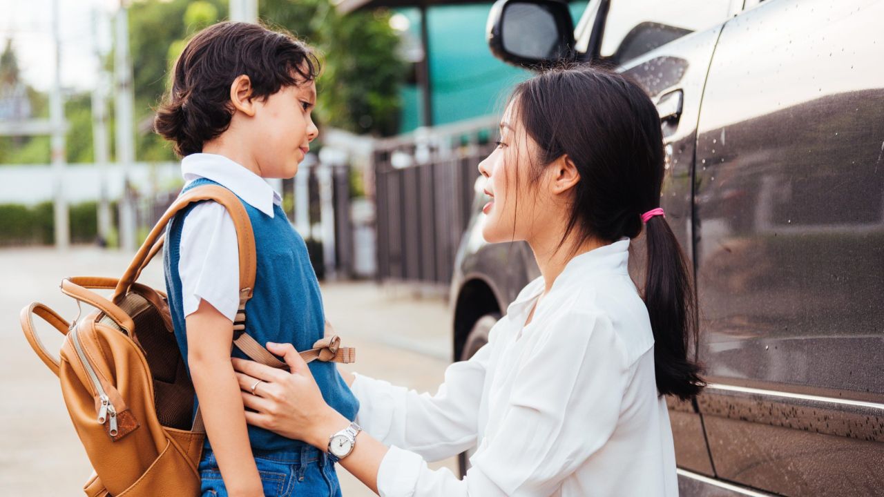 Use These Positive Parenting Phrases to Avoid Conflict With Your Kids