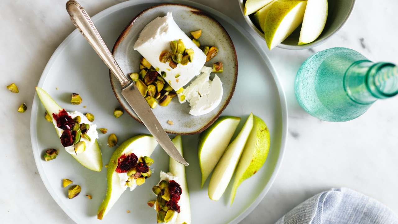 3 Easy Pear Recipes to Make the Most Of This Winter Fruit