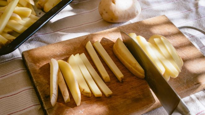 How to Chop a Potato Without It Sticking to Your Knife