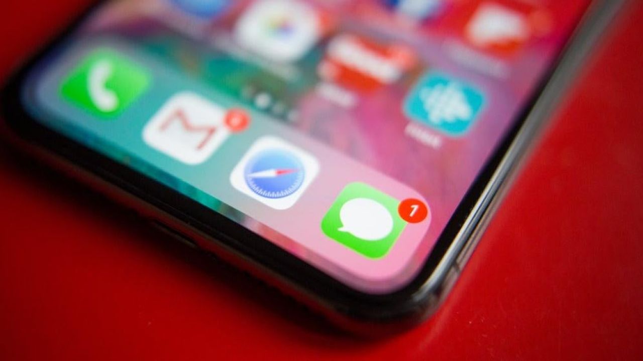 Update Your Apple Devices Right Now to Patch This Serious iMessage Bug
