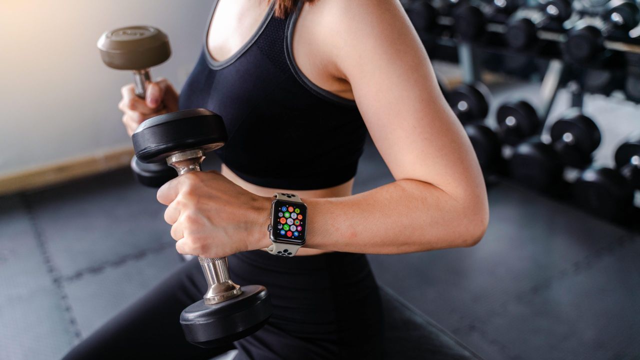 10 Helpful Apple Watch Health Notifications Everyone Should Enable