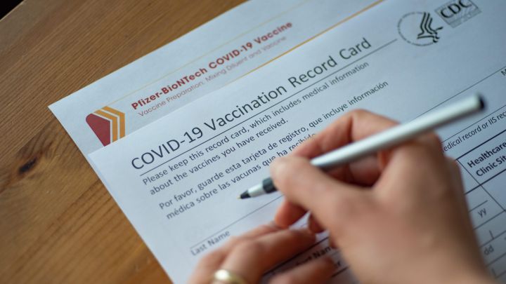 Should You Put Your Vaccination Status on Your Resume?