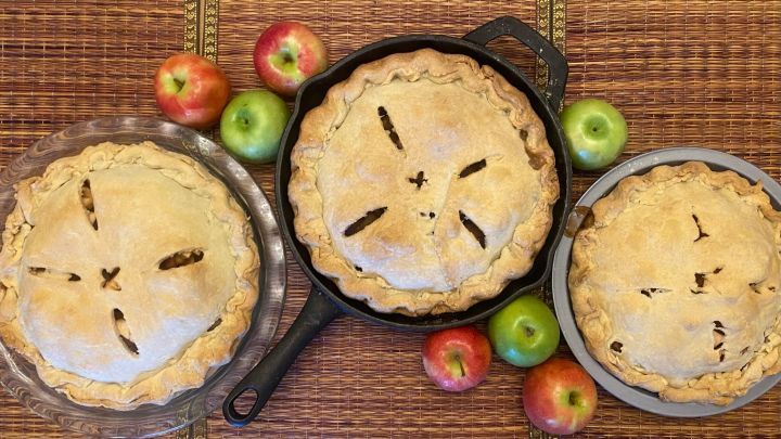 Should You Use a Metal, Glass, or Cast Iron Pie Pan?