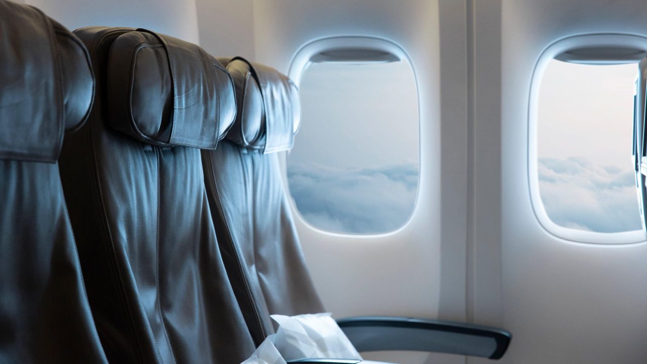 How to Book an Entire Row of Aeroplane Seats for You and a Companion (for Free)