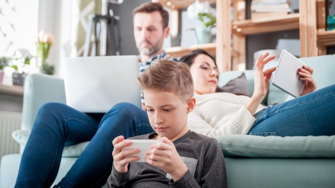 How to Reduce Your Family’s Screen Time (Now That It’s Totally Out of Control)