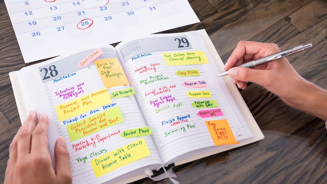 7 Diaries To Help You Get Your Life Together In 2022