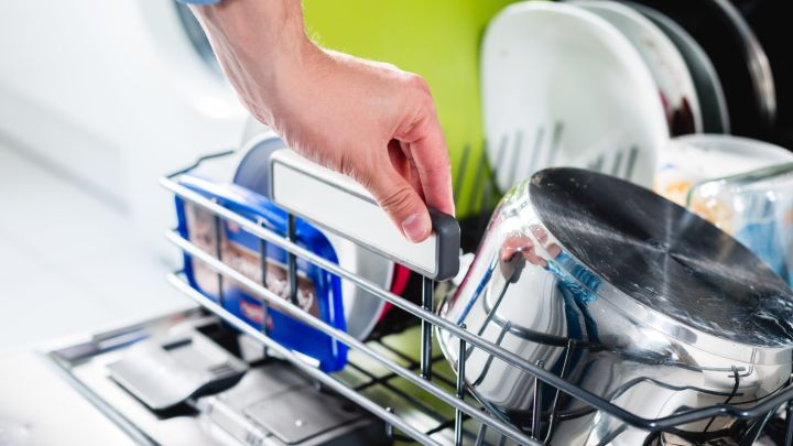 8 Things You Should Never Put in Your Dishwasher