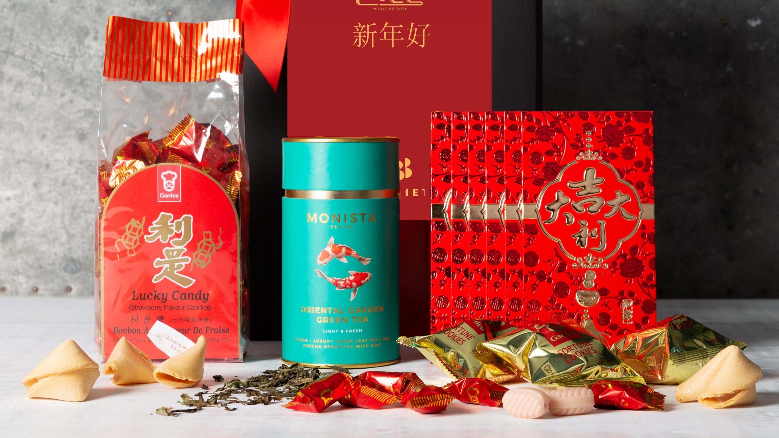The Everlasting Fortune hamper is the perfect gift for that family member who won't be present to celebrate lunar new year