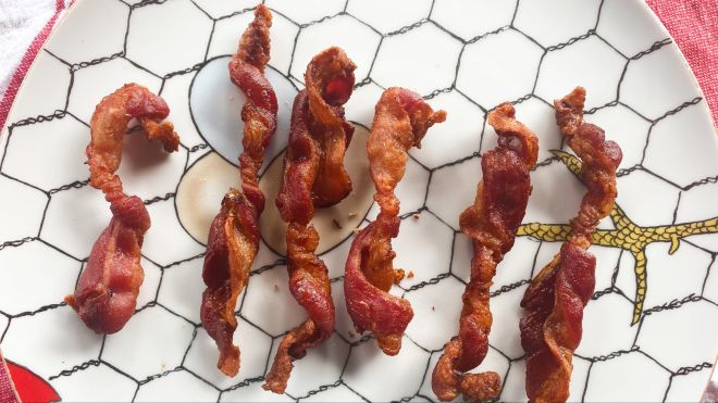 Make the Twisty TikTok Bacon in Your Air Fryer