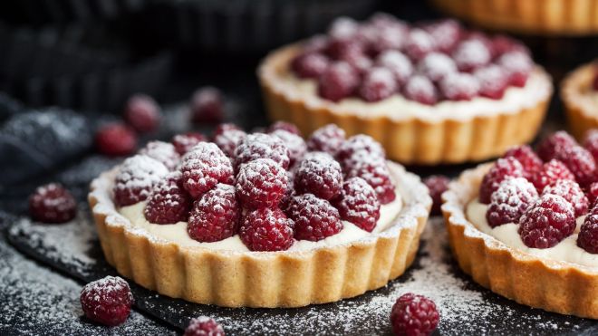 How to Line a Tart Shell Without Poking Holes in It