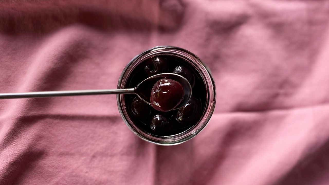 2-Ingredient Cocktail Cherries Are the Perfect Last-Minute Valentine’s Day Gift