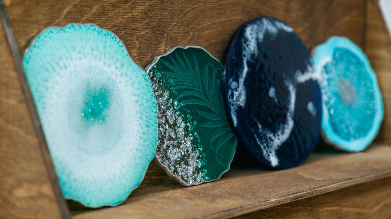 The green and blue coasters is made of epoxy resin