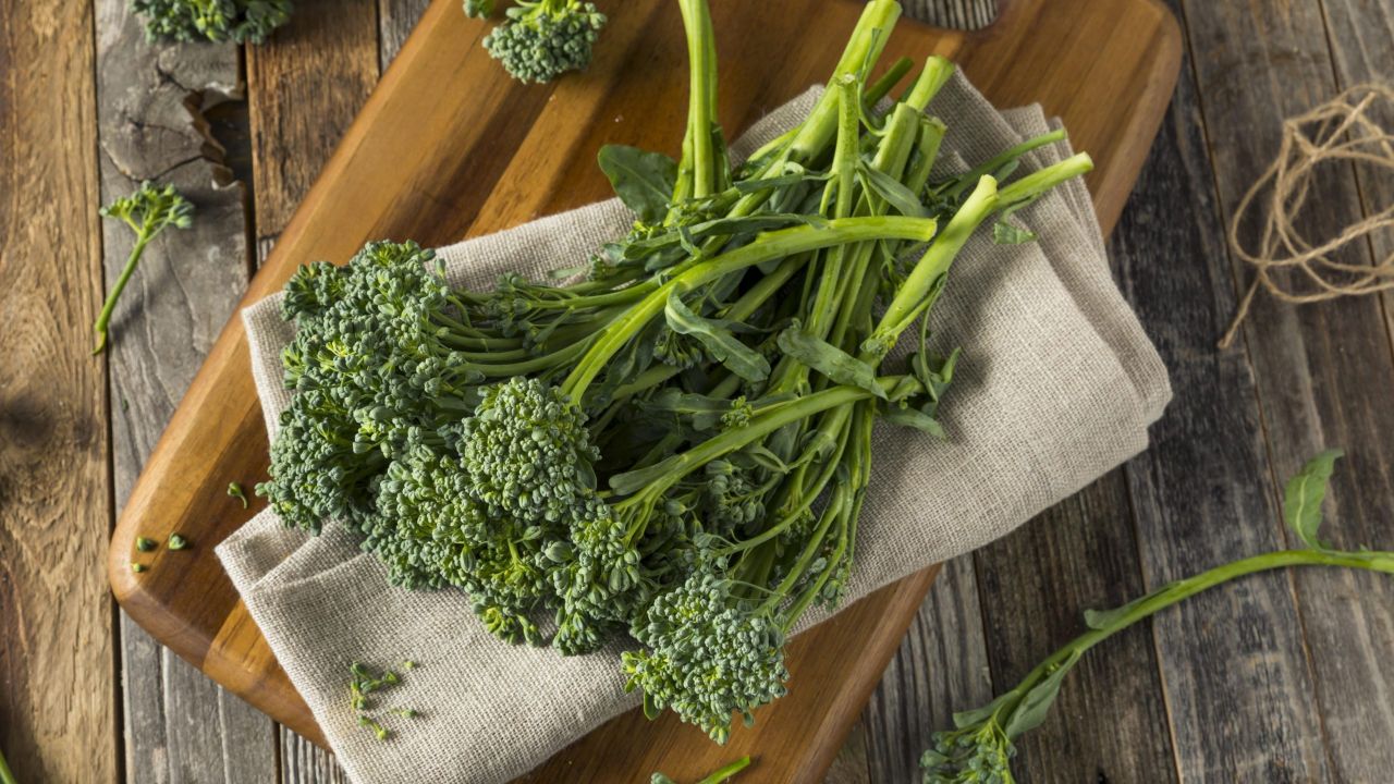 The Difference Between Broccoli, Broccolini, Chinese Broccoli, and Broccoli Rabe