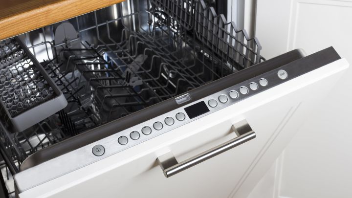 9 Things You’re Not Cleaning in Your Dishwasher (but Should Be)