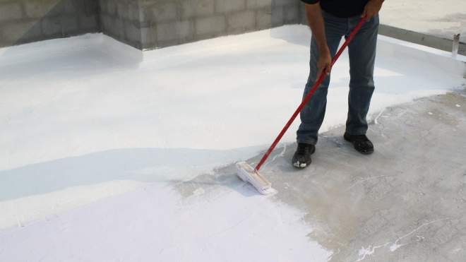 How to Coat Your Flat Roof (and Why You Should)