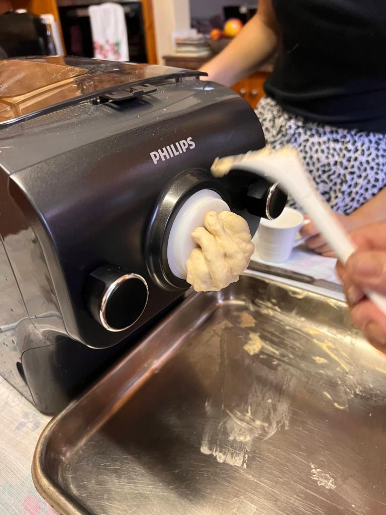 Philips Pasta Maker Review: My Nonna and I Tested The Machine Out