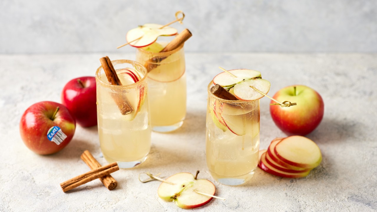 autumn cocktails apple