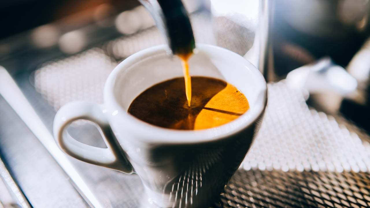 The Best Time to Drink Coffee Isn’t First Thing in the Morning, Sorry