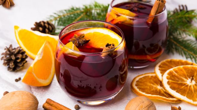 ‘Christmas in a Cup’: How Mulled Wine Won Over Aussies as the Top Winter Drop