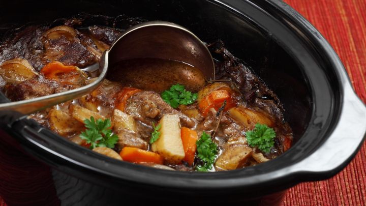 Put Your Dinner on Autopilot With These 5 Slow Cookers for Any Budget