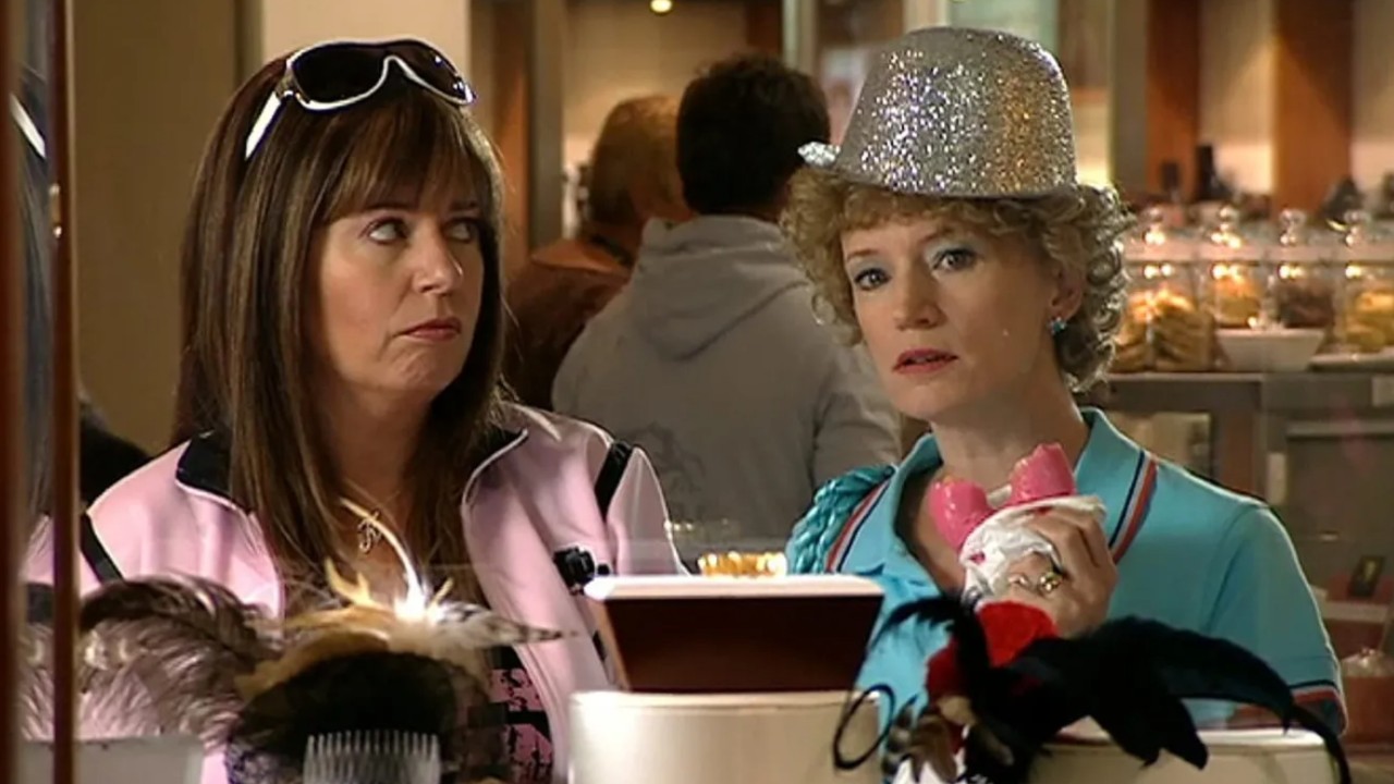 Kath & Kim 20th Anniversary Special Is Coming So Dress Tizzy