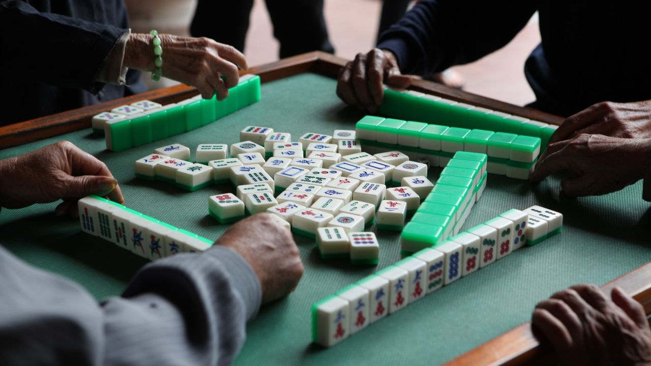Playing mahjong