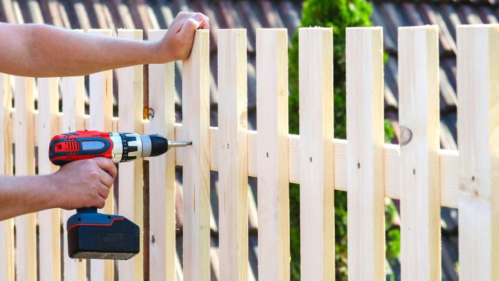 10 Cheap Ways to Fence in Your Yard