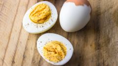 The Jar Method Is the Easiest Way To Peel Boiled Eggs