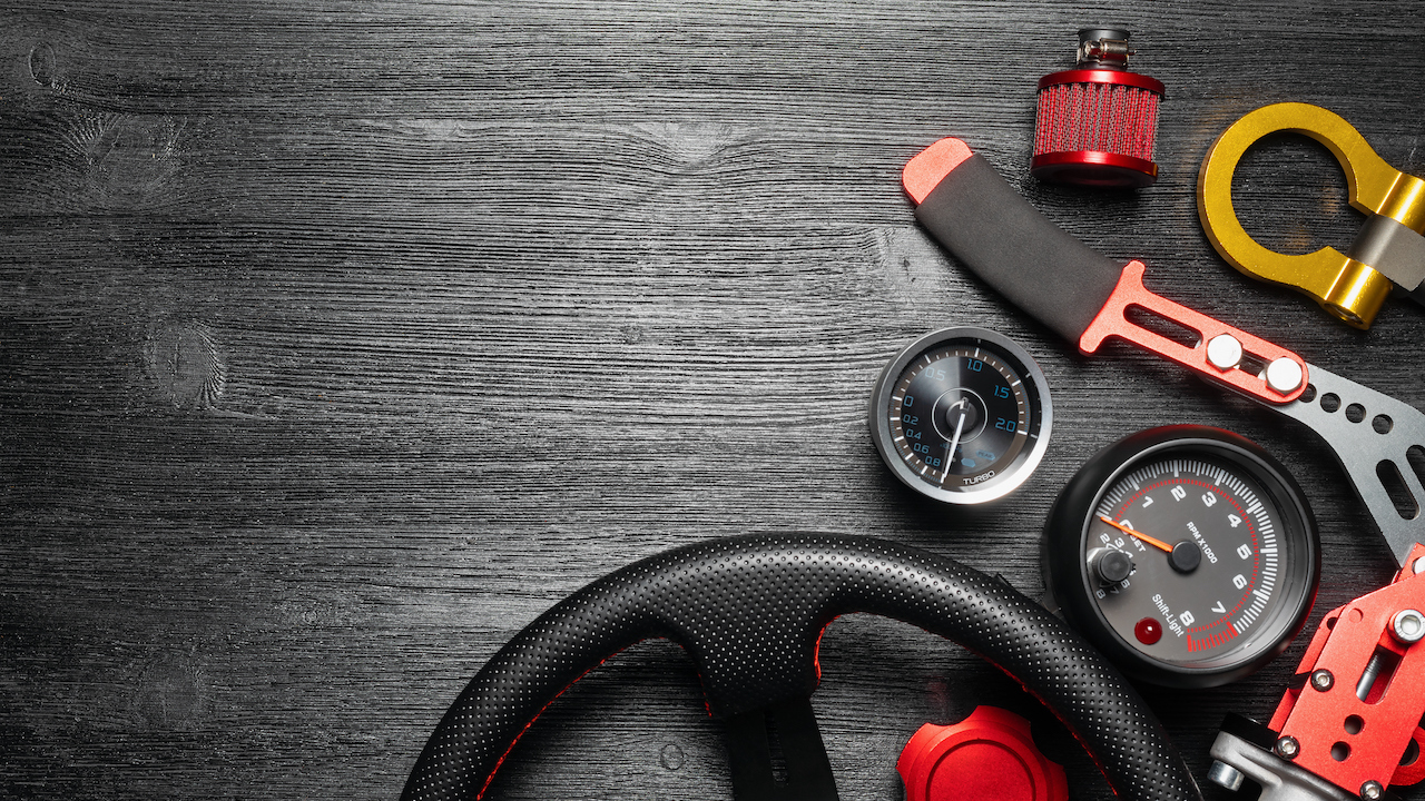 8 Gifts to Rev up Your Car-Obsessed Dad This Father’s Day