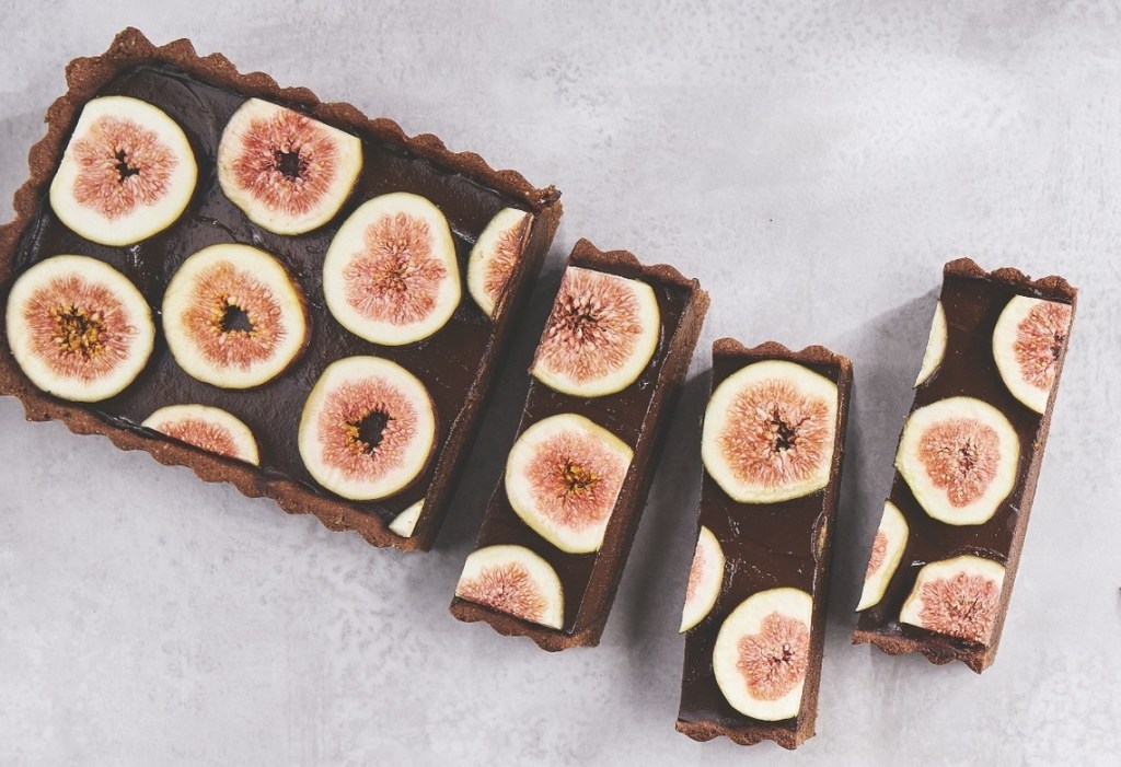 fig recipes: Chocolate avocado mousse tart with figs